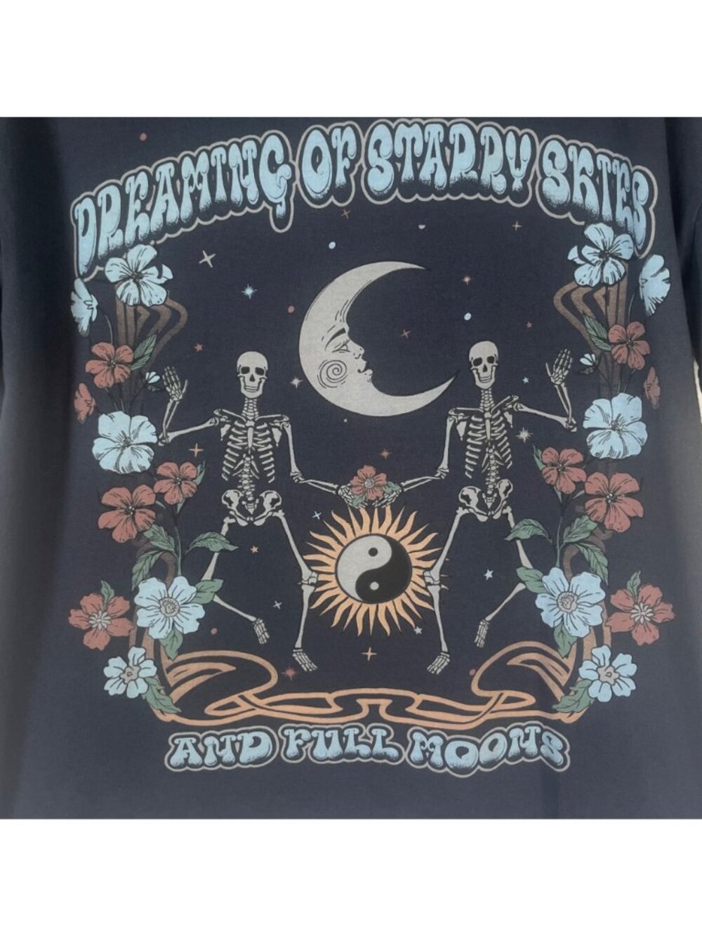 Messy Buns Lazy Days Graphic Tshirt Womens Large Gray Dreaming Starry Skies - Picture 5 of 8